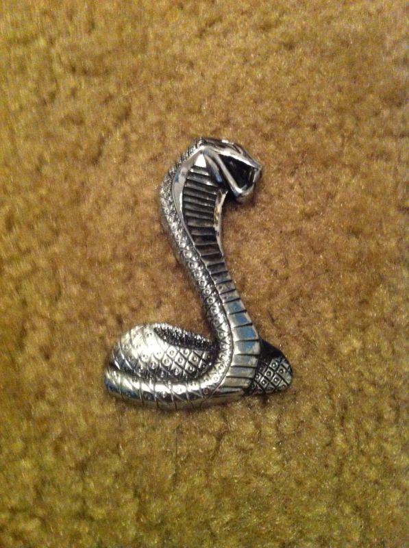 1968 ford shelby mustang fender emblem snake