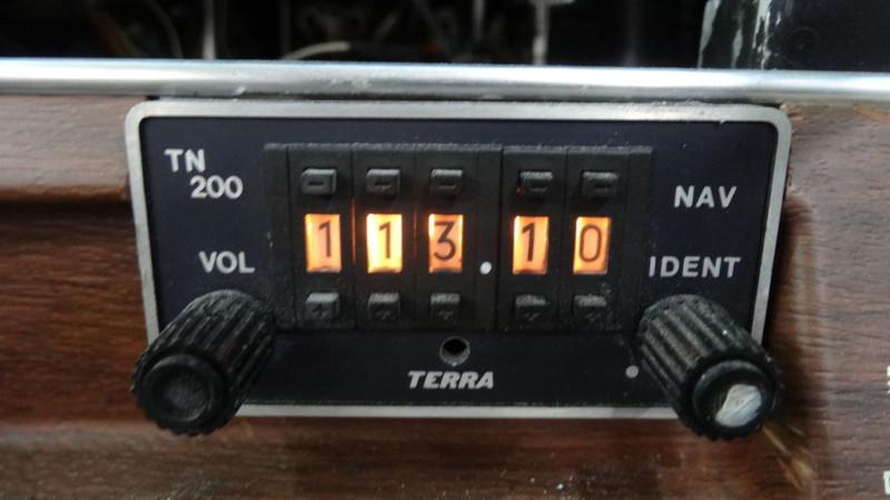 Terra tn 200 nav w/terra tri-nav-c vor/loc/gs/elc converter indicator 14vdc