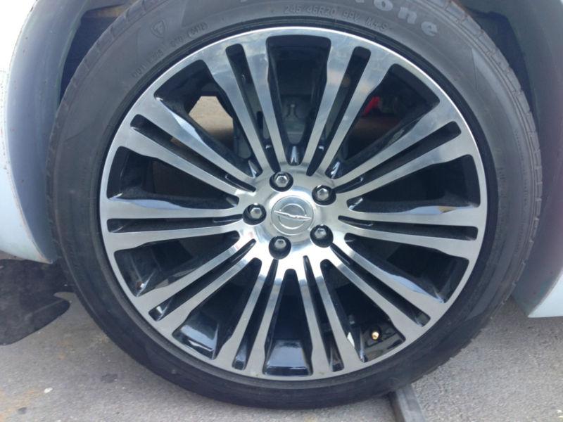 2013 chrysler 300 factory polished 20" wheels w/ 245/45/20 tires lots of tread
