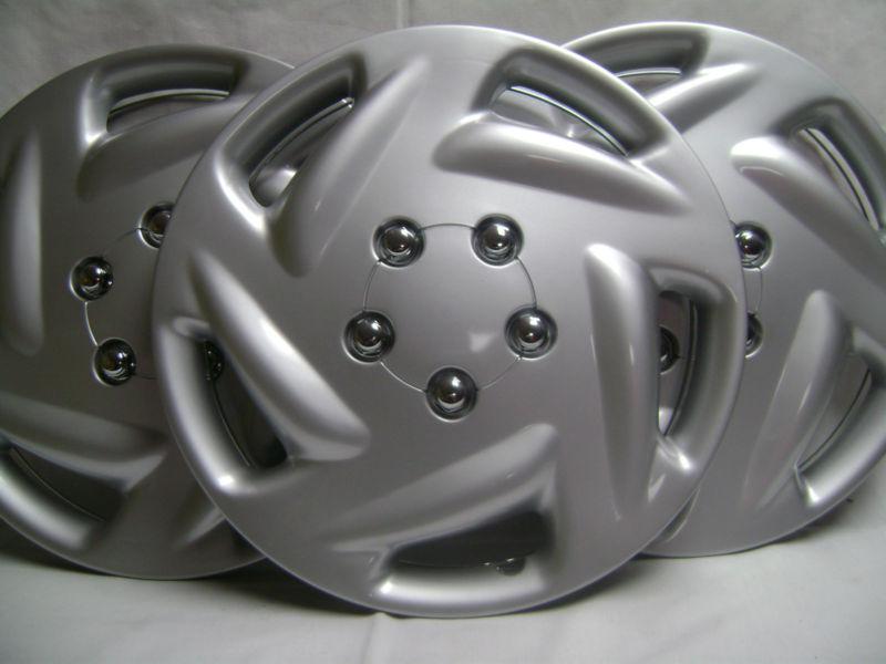 15" hubcap wheel cover (dodge grand caravan or other makes)