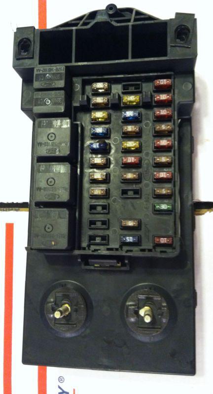 Purchase 1999 Ford Expedition, Navigator fuse box w/relays & cover XLIT