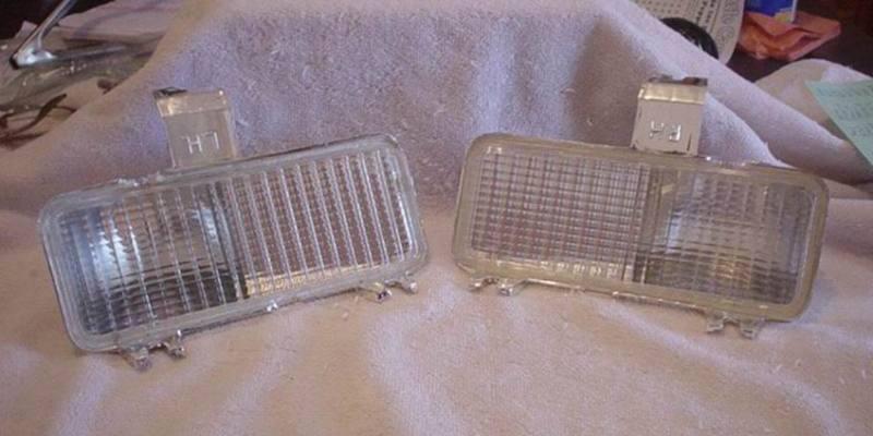 1981 - 1982 chevrolet or gmc pick up suburban turn signals crystal new 12ch