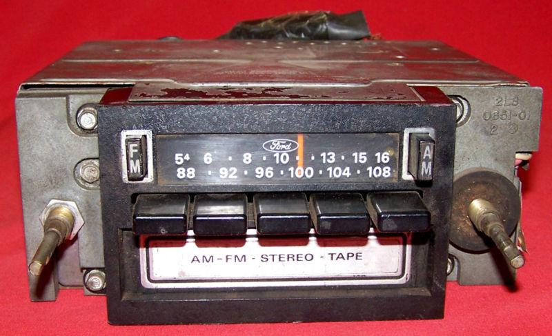 78 ford am/fm radio w/ 8-track player model 7710 orig oem