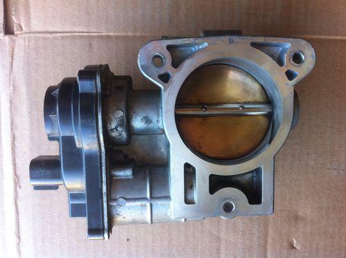 03-06 envoy tahoe silverado escalade 03-04 5.3 6.0 v8 throttle body 1257080