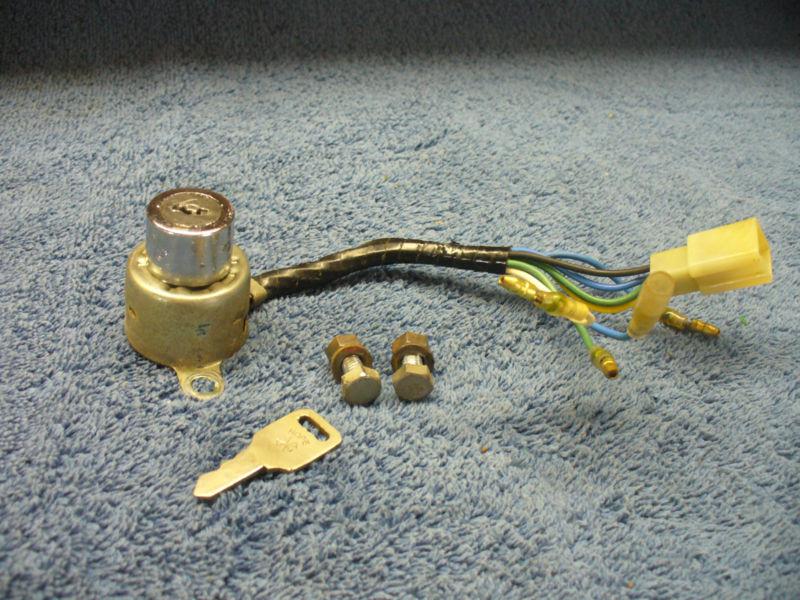   hodaka ace 100 1971-72   ignition switch with matching key  #08132