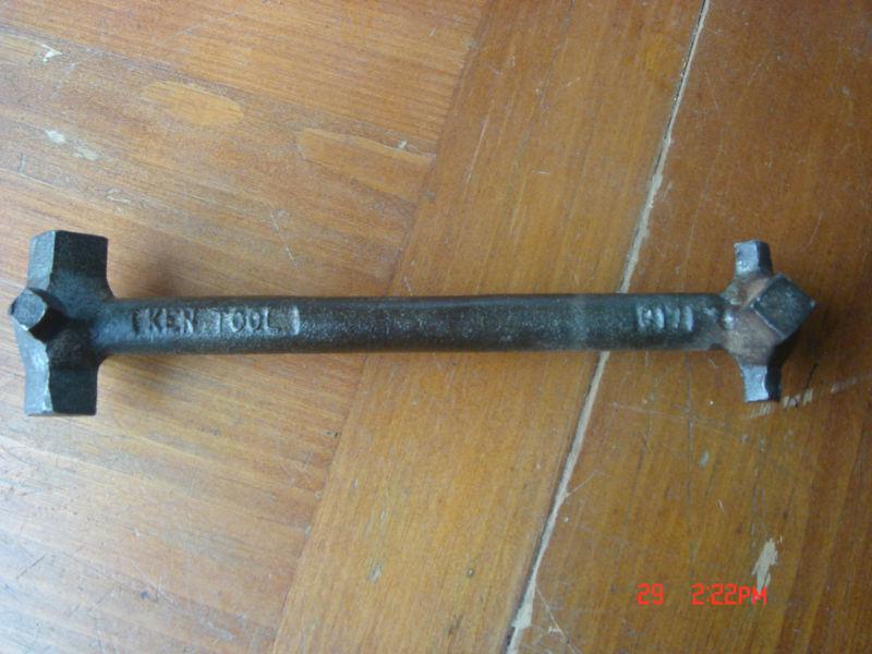 Vintage  antique automotive ken tool plug wrench  no c17