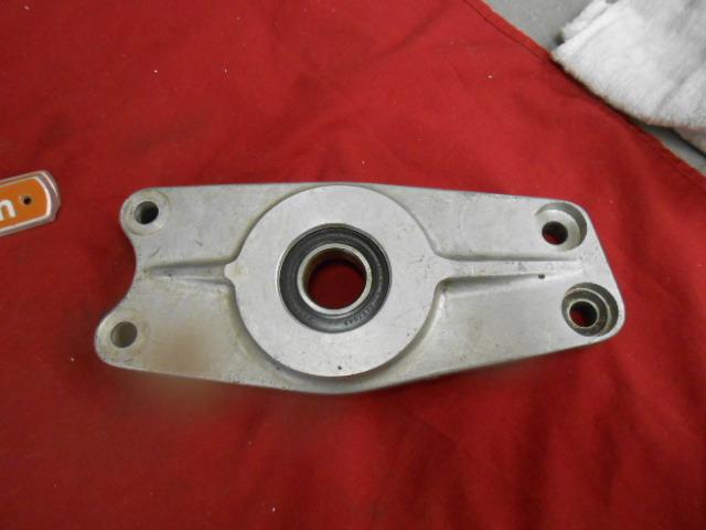 Original harley primary belt drive bearing support 65-84 4 sp vgc  #2750
