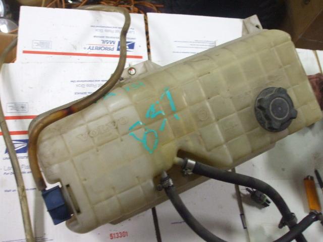 837 volvo isx radiator overflow tank