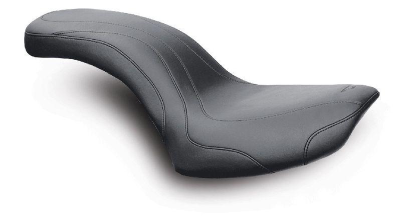 New mustang one-piece daytripper seat for 2007-2013 yamaha v-star 1300