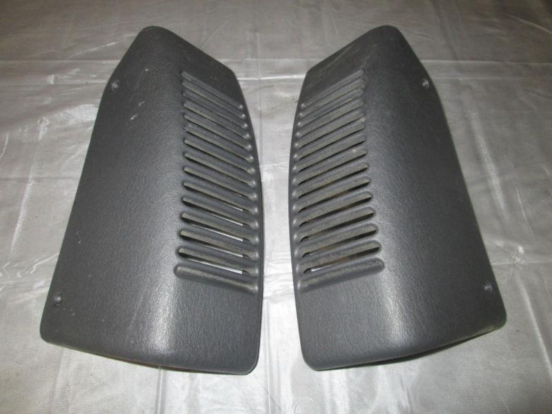 Jeep wrangler tj dark gray set of speaker covers for dash. lh & rh...nr! 1816