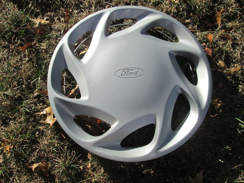 1994 1995 1996 1997 ford aspire 13 inch hubcap