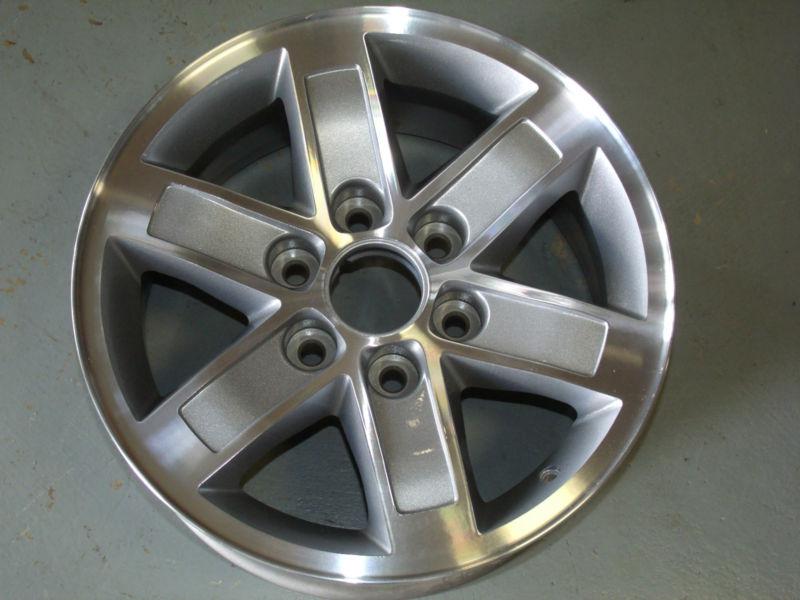 2007-2013 gmc van/sierra/denali/yukon wheel, 17x7.5, 6 spoke machined silver