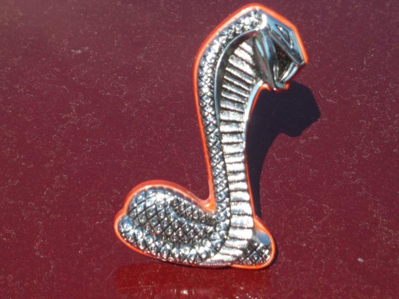 Nos 70-71 ford torino cobra grill emblem