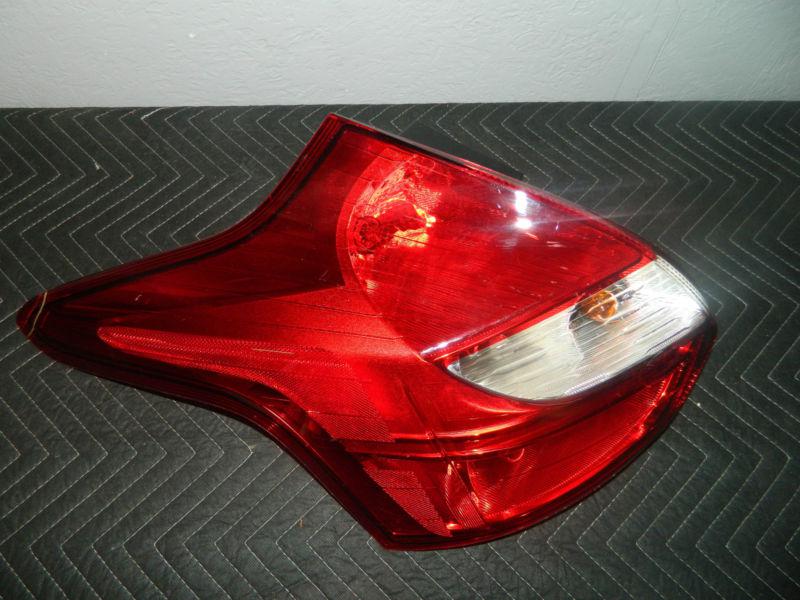 Oem 2012-2013 ford focus left / driver side tail light assembly