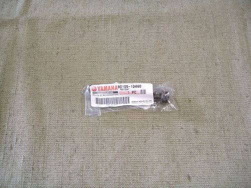Yamaha 90105-10480-00 bolt ( in hand ships today free )