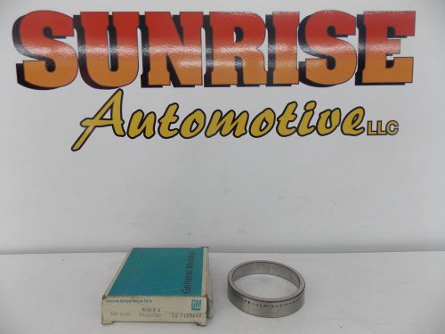 Nos 56 57 58 59 60-74 chevy gmc big truck front wheel bearing cup rare t-51