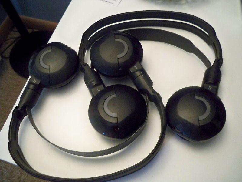 2--2005-2012 acura mdx & honda pilot odyssey dvd wireless headphone headset oem
