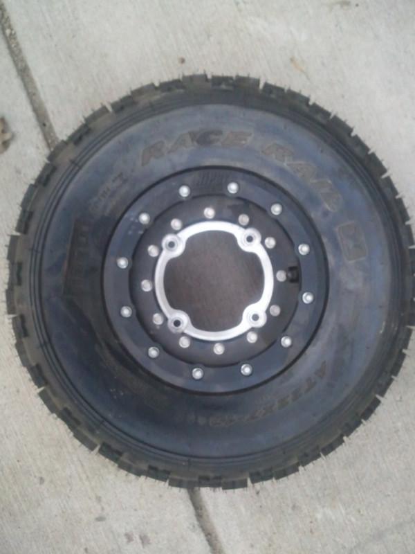 Hiper tech 3 front 10x5 hon/can bead lock (4+1) w/pirelli xc tire
