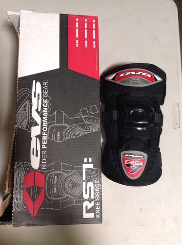 Rs7  xxsmall right knee brace by evs