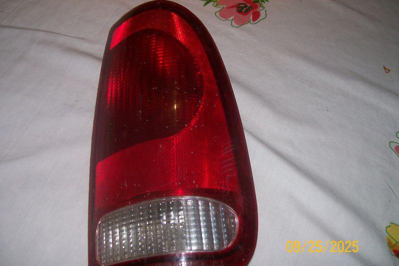 Taillight ford f 350 1999