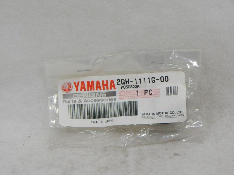 Yamaha 2gh-1111g-00 rubber mount *new