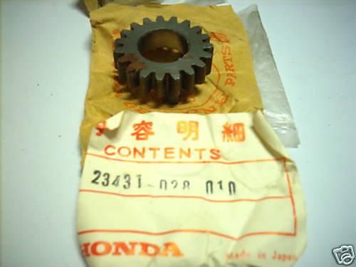 Honda s90 gear second main shaft 19t  japan