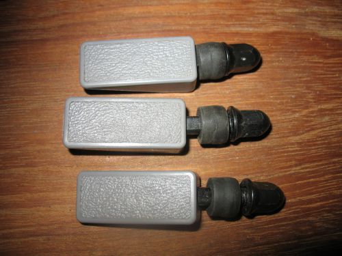 1995-2005 gmc jimmy rear cargo cover gray mounting lock clips (3)