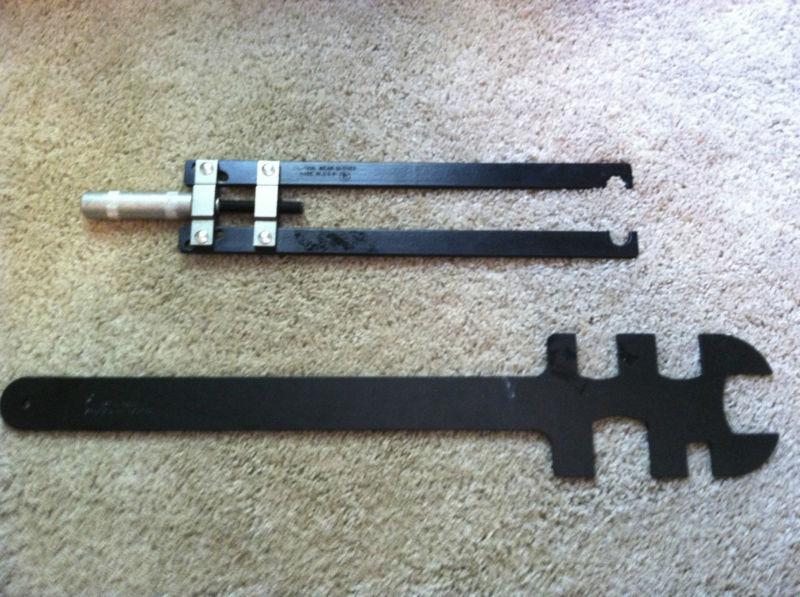 Lisle 42920 universal fan clutch wrench set - 2 piece