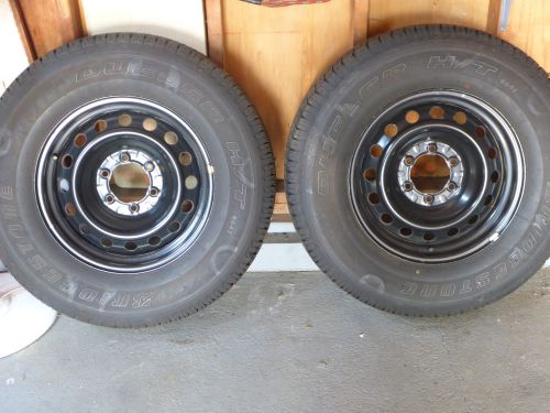 Bridgestone tires,(dueler h/t 265/70r17)  new on rims. balansed, lot of 2 tires