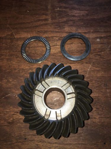 Omc 323318 reverse gear w/bearing &amp; spacer 0323318
