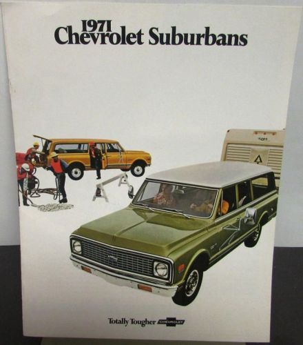 Original 1971 chevrolet truck dealer sales brochure suburban