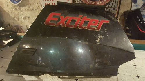 1986 yamaha exciter 570 right side lower body panel