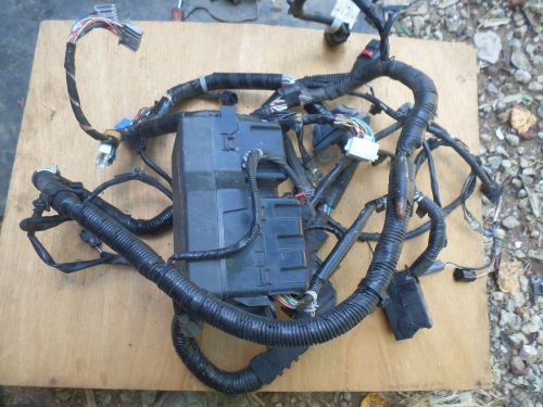 10 11 mazda 3 fuse box w/ wire harness 2.0l oem 2010-2011