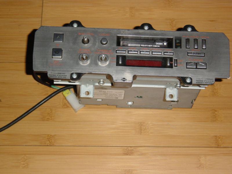 1983- 86 nissan  200sx hatchback/coupe cassette am fm radio clarion pn-9053c