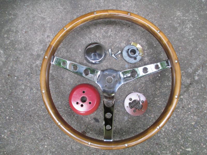 Steering wheel wood rimed three spoke grant 15 inch