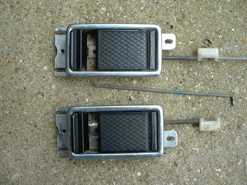 Mgb inside door handle, with bezel, rod, 1968-1980 left or right