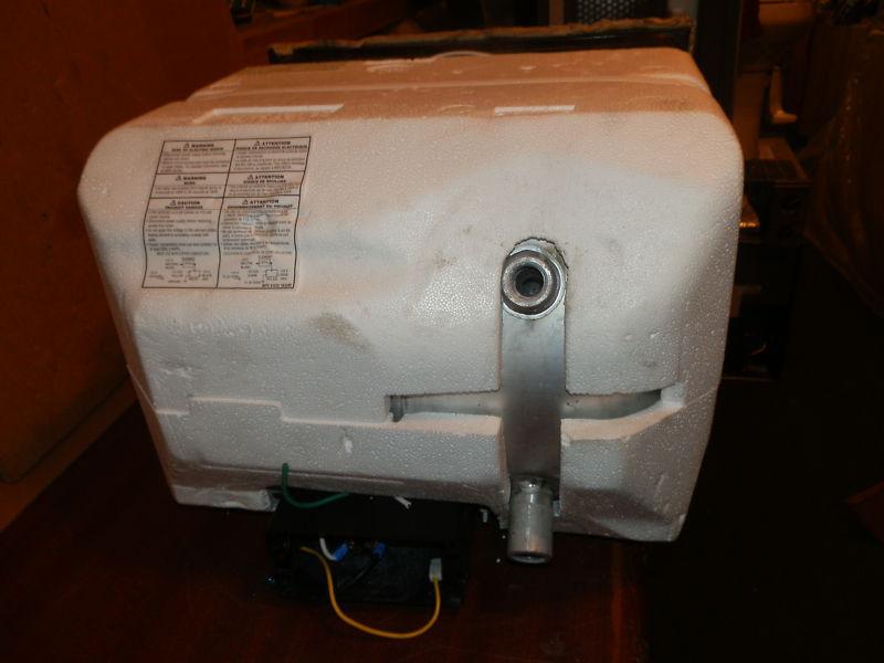 Find RV 6 GALLON ATWOOD AUTOMATIC WATER STORAGE HEATER MODEL GC6AA10E in Bronson, Michigan, US