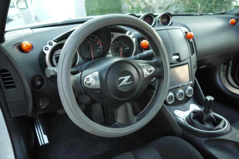 Circle cool gray car steering wheel wrap cover trim grey leather 57005 van sport