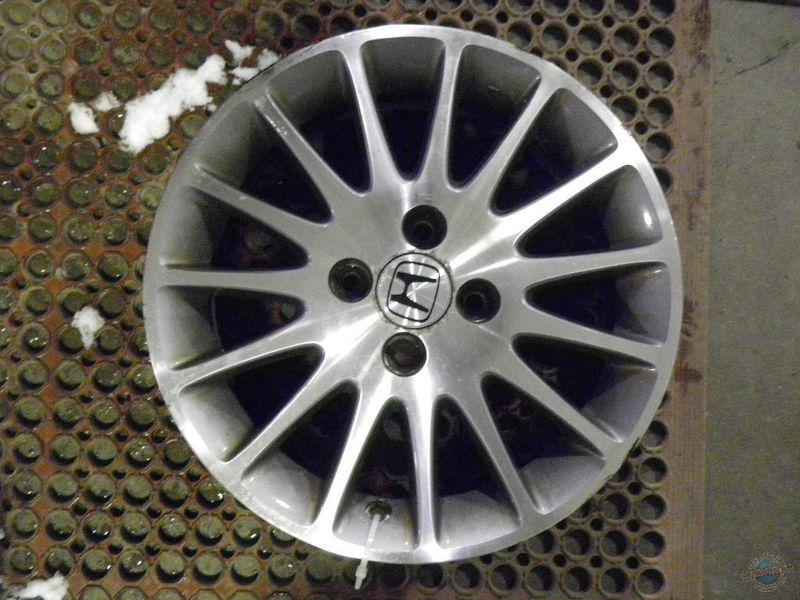 (1) wheel civic 874834 04 05 alloy 75 percent oxidation edge chew