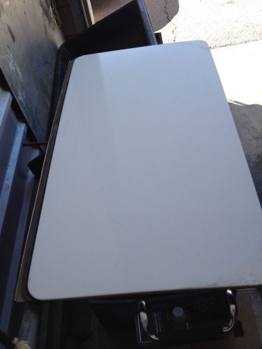 Mercedes w114 w115 w116  w 126 oem power sunroof panel excellent cond. no dent