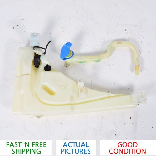 2004 - 2010 volkswagen touareg vw windshield fluid washer wash reservoir