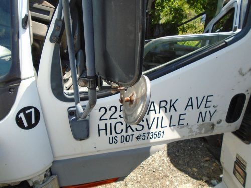 2004 mitsubishi fe left side door