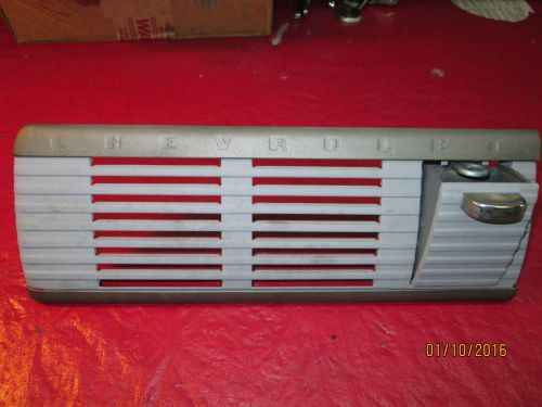1947-53 chevy trk original dashboard radio speaker ashtray grille molding trim