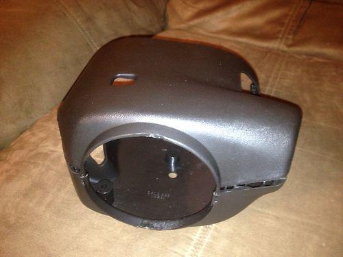 00-03 chevy gmc steering column cover