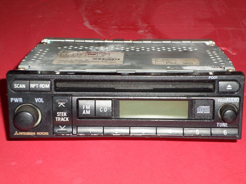 Mitsubishi motors am/fm/cd car stereo reciever model mr587268