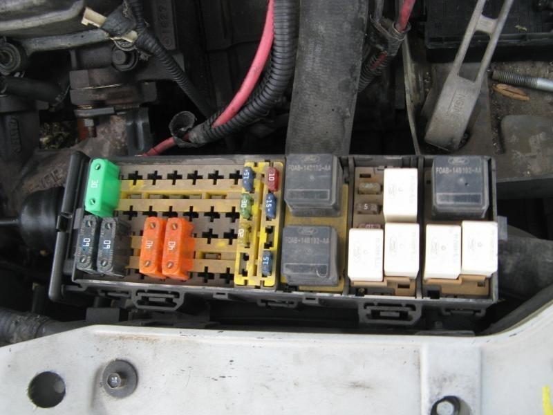 02 mercury sable fuse box under hood engine compartment 3.0l 19049