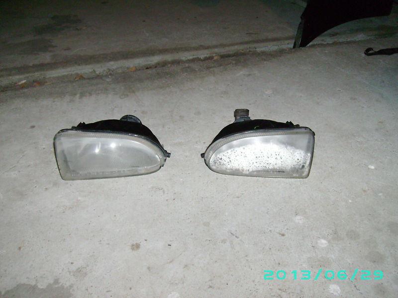 01 02 03 04 05 pt cruiser. fog lamp lens light set  (left and right)