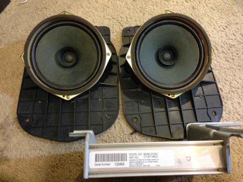 Rear toyota tundra speakers and amplifier
