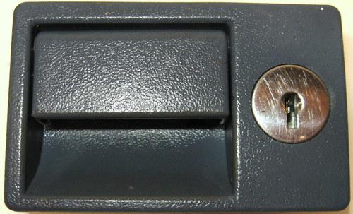 Olds ciera & 85-93 cadillac deville glove box latch-- medium blue, no cracks!!