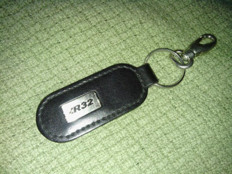 Volkswagen r32 official leather keychain official part